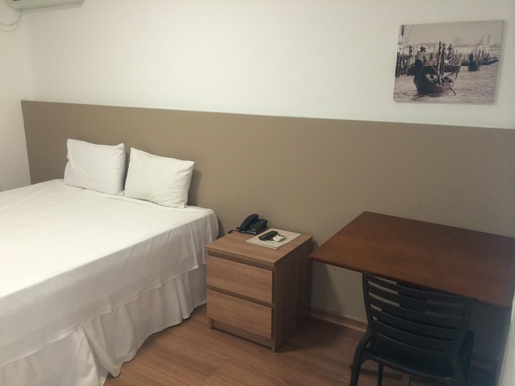וספאסיאנו Lord Hotel Aeroporto Confins מראה חיצוני תמונה