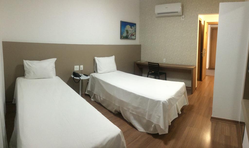 וספאסיאנו Lord Hotel Aeroporto Confins חדר תמונה