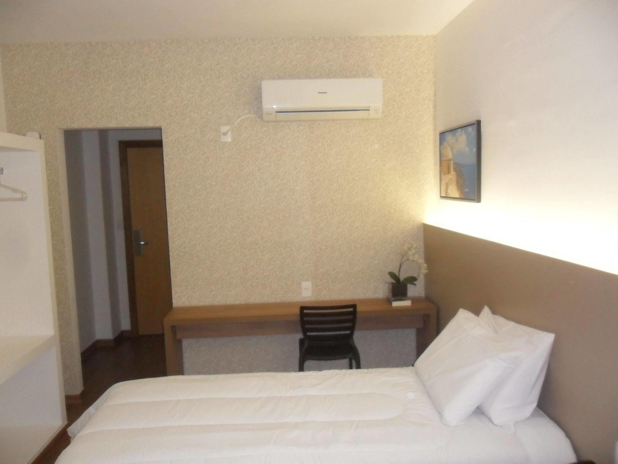 וספאסיאנו Lord Hotel Aeroporto Confins מראה חיצוני תמונה
