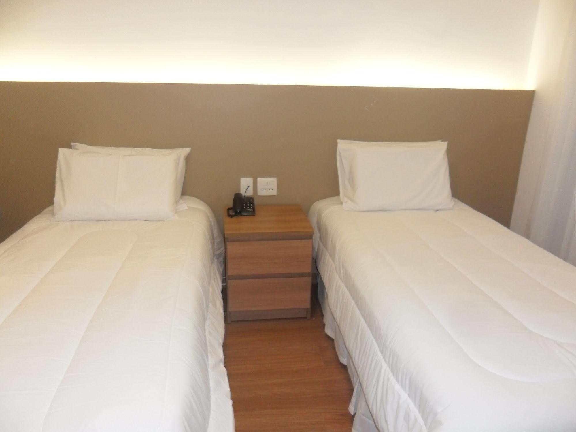 וספאסיאנו Lord Hotel Aeroporto Confins מראה חיצוני תמונה